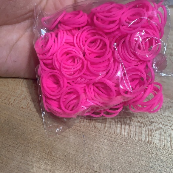 💗!!!!PRETTY IN PINK BRACELET!!!💗 - Picture 2 of 3